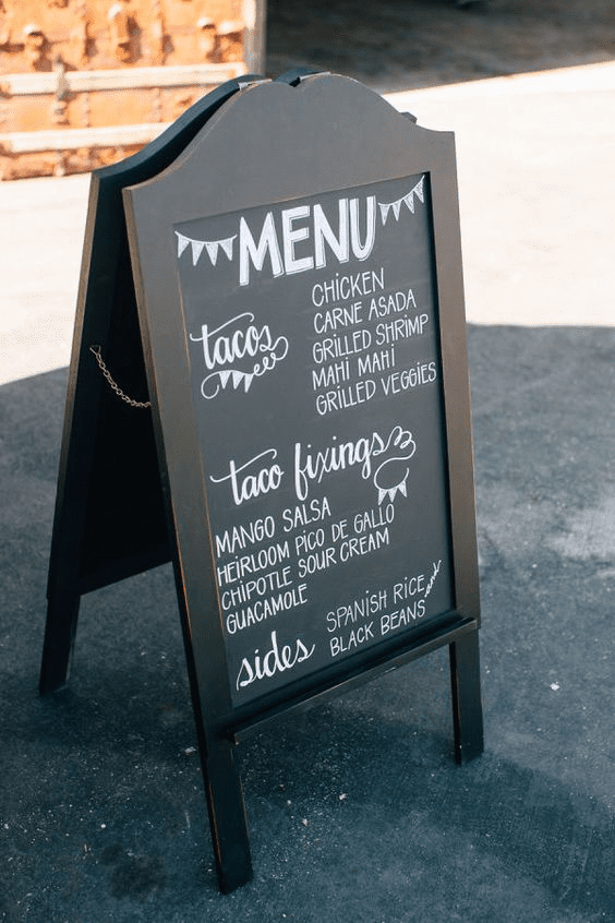 Bảng gỗ menu quán cafe đơn giản