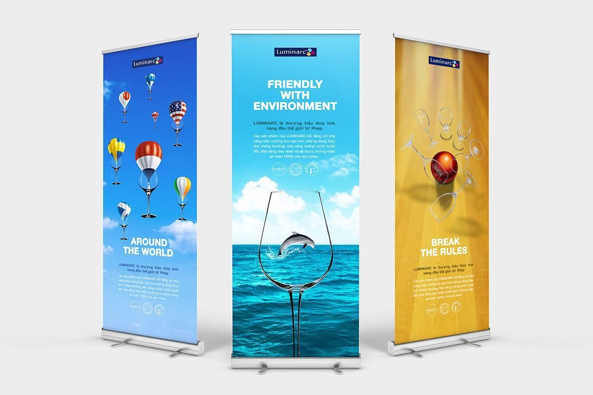 Điểm giống nhau giữa banner và standee