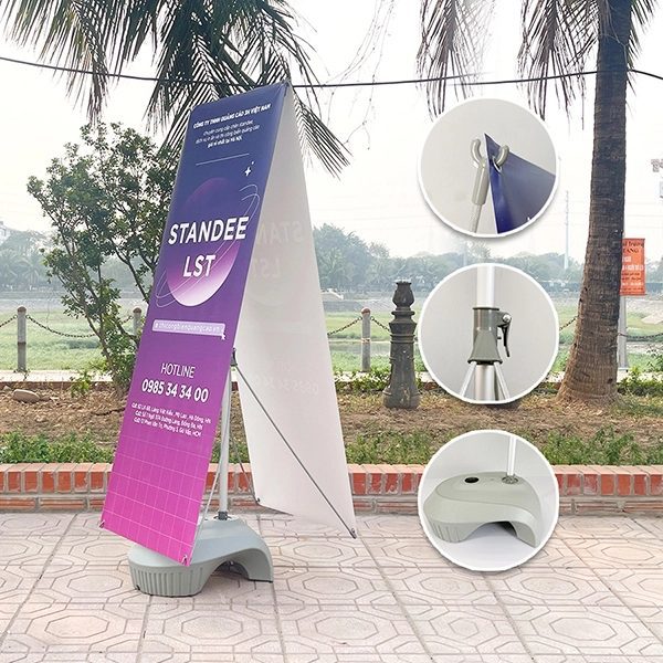 Standee đế nước