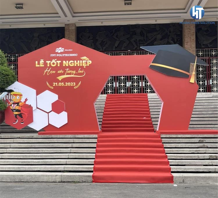 Backdrop lễ tốt nghiệp ấn tượng