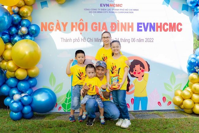Backdrop ngày hội gia đình ngoài trời 22+ Mẫu Backdrop Ngày Hội Gia Đình Việt Nam Ý Nghĩa